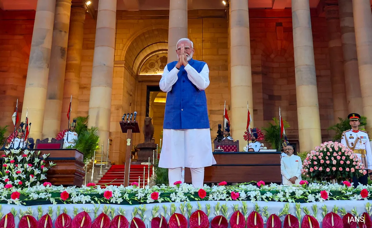 PM Narendra Modi, President Murmu Extend Warm Wishes for New Year